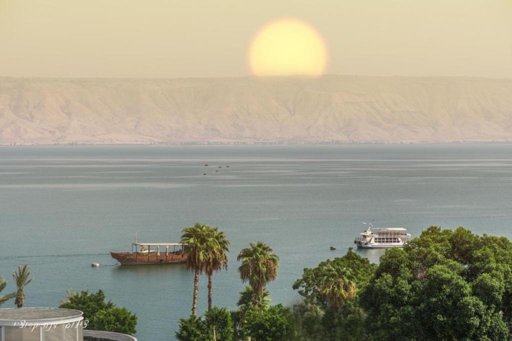 Luxury Apartment On The Lake Tiberias Bagian luar foto